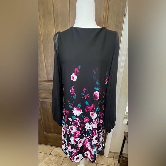 White House, Black market - Picture 3 of 7